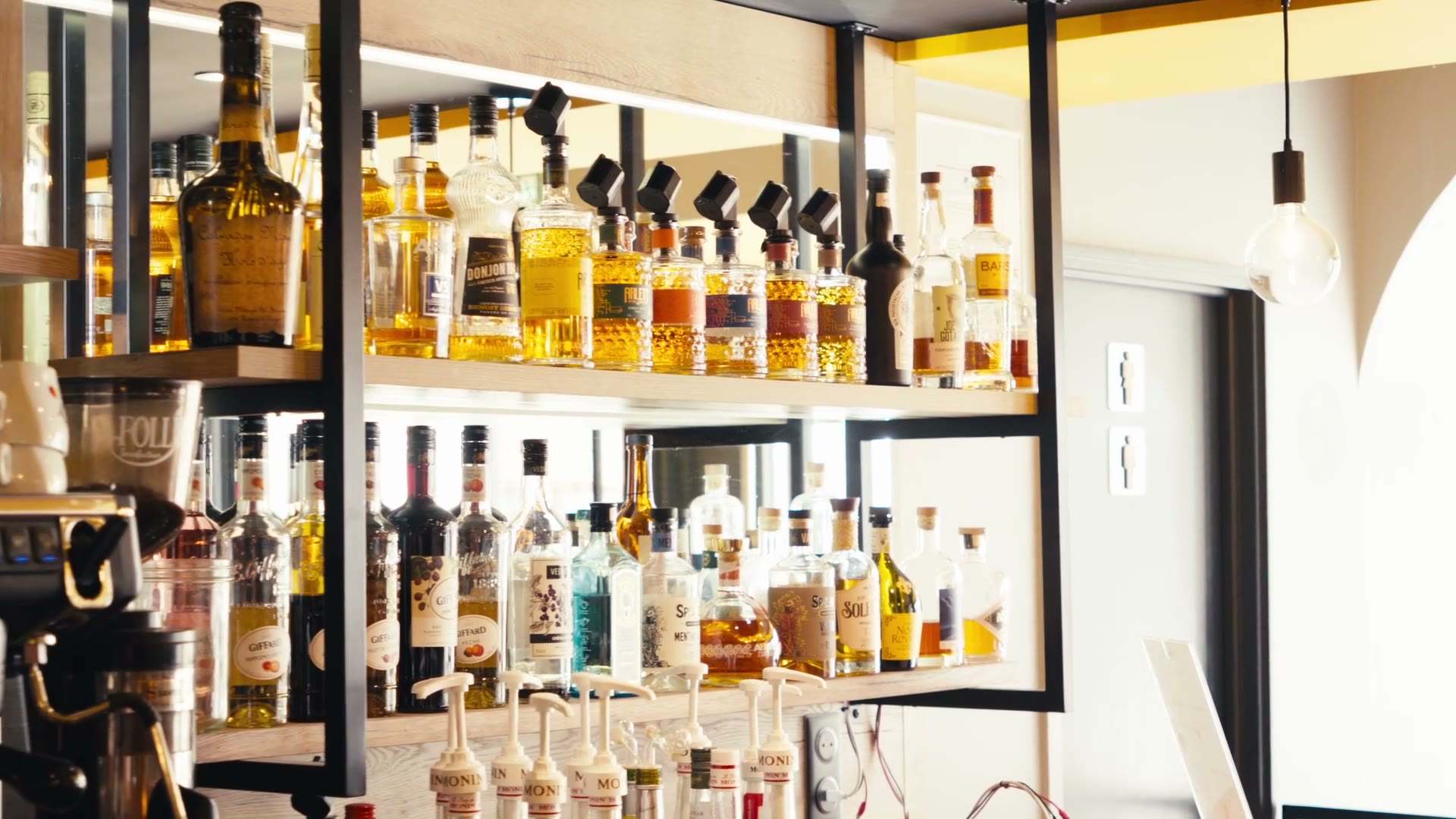 Le Chêne Vert — Le Bar
